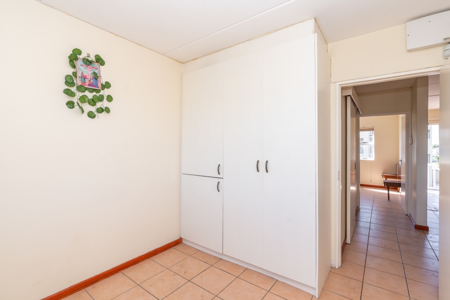 2 Bedroom Property for Sale in Thornton Western Cape